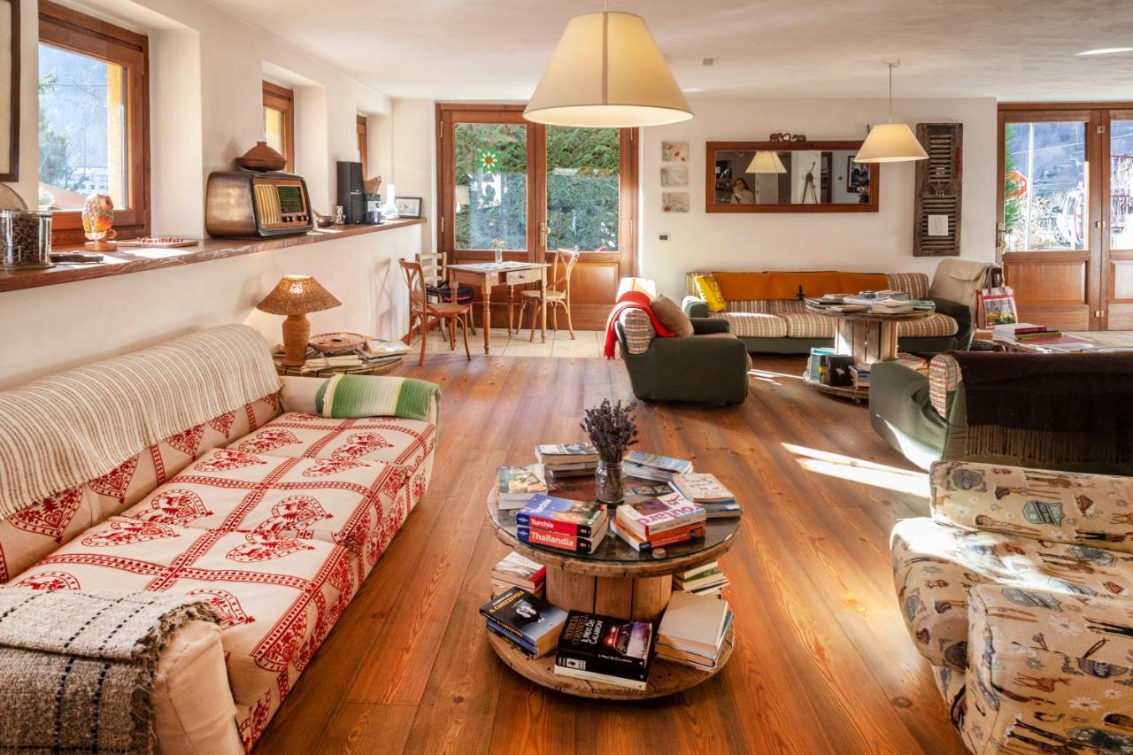 Maison Le Champ B&B Questa Casa Non E Un Albergo La Salle Eksteriør billede