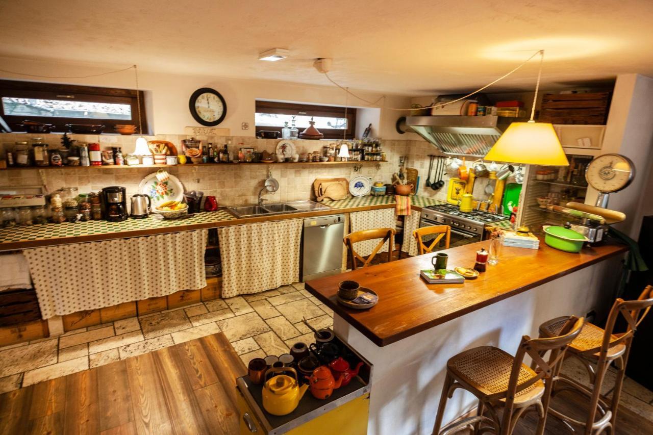 Maison Le Champ B&B Questa Casa Non E Un Albergo La Salle Eksteriør billede
