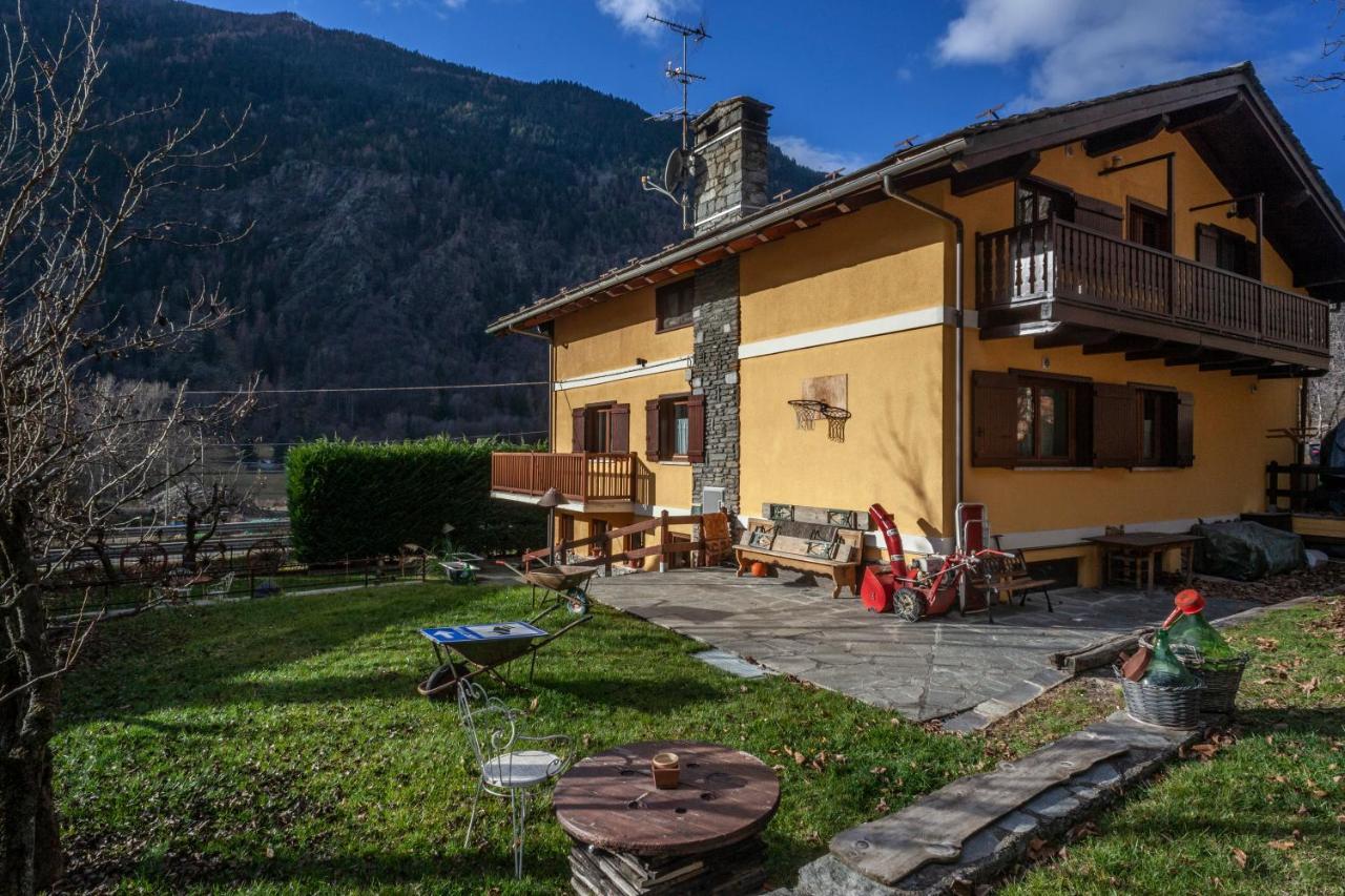 Maison Le Champ B&B Questa Casa Non E Un Albergo La Salle Eksteriør billede